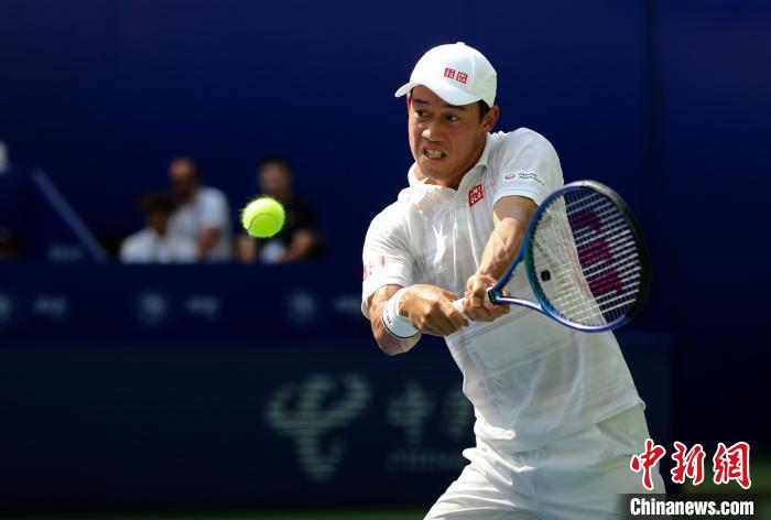 男子テニス成都オープンで中國(guó)の商竣程選手が2回戦進(jìn)出　四川省