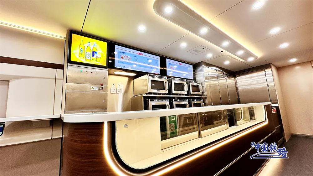 スマート寢臺高速列車「復(fù)興號」が北京-香港間と上海-香港間で10月1日より運行開始