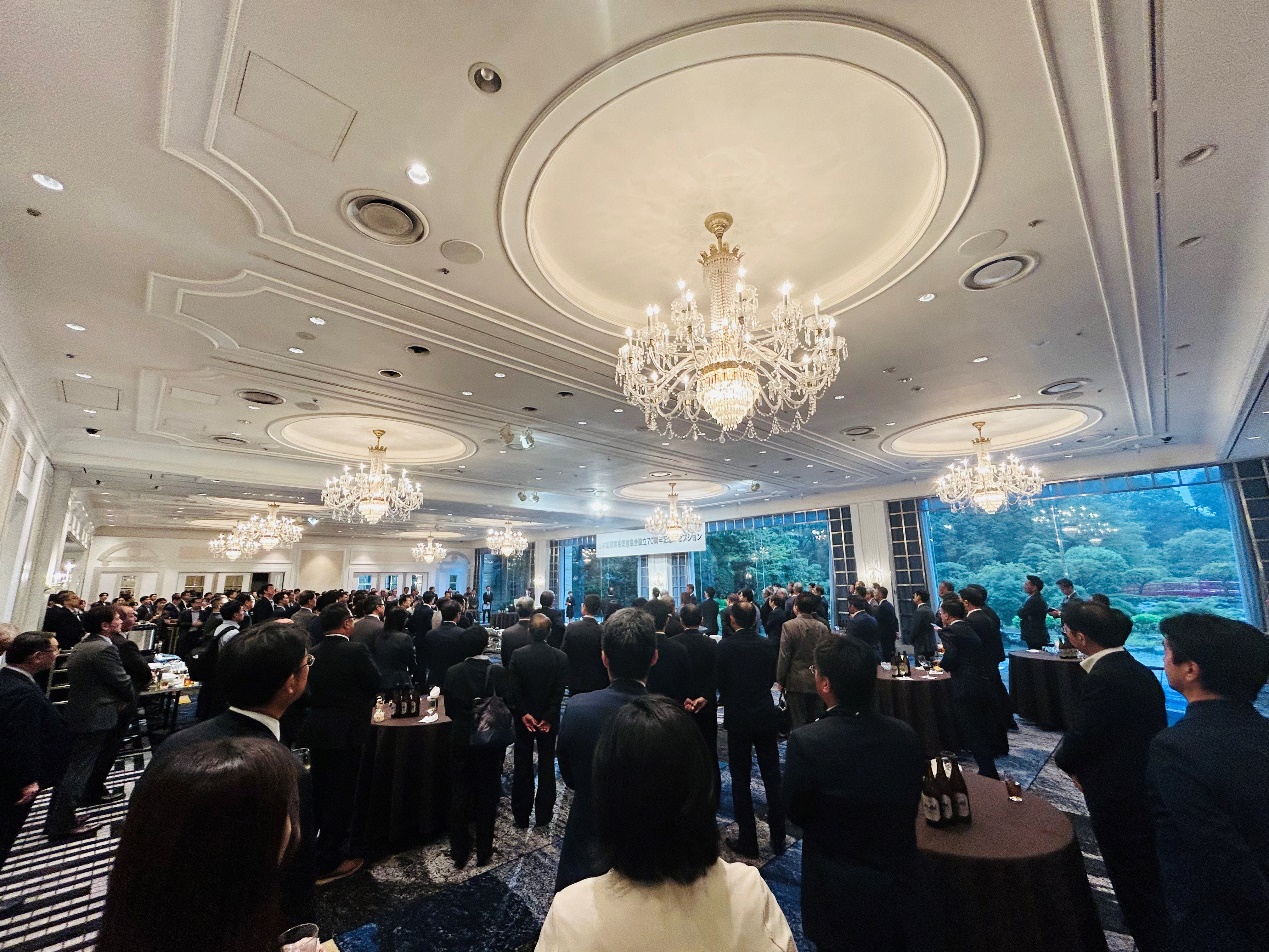 25日、東京で開(kāi)催された日本國(guó)際貿(mào)易促進(jìn)協(xié)會(huì)の設(shè)立70周年を記念するレセプション。（撮影?許可）