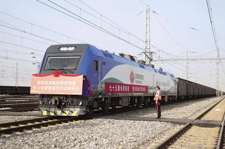 中國の無人運(yùn)転大型列車、初の走行試験を完了