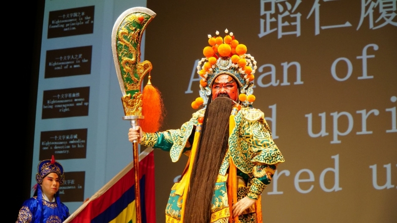 中國(guó)伝統(tǒng)演劇「豫劇」が大阪公演　文化交流が中日國(guó)民の心の交流を促進(jìn)