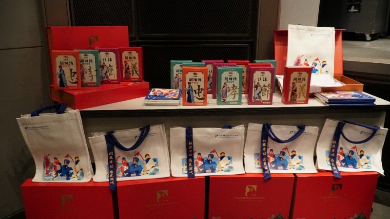 中國伝統(tǒng)演劇「豫劇」が大阪公演　文化交流が中日國民の心の交流を促進