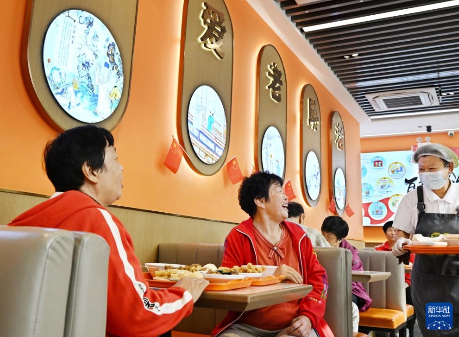 高齢者をサポートするコミュニティの食堂　山東省青島市城陽(yáng)