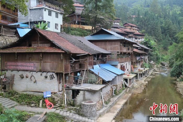 烏英苗寨。（撮影?陳梅）