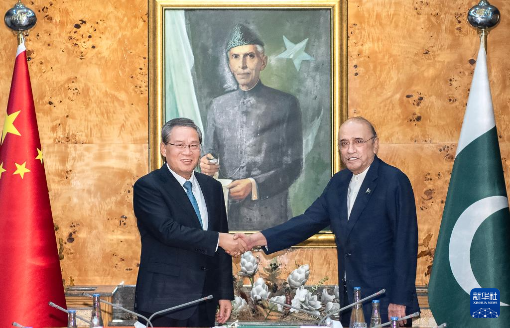 李強総理がパキスタンのザルダリ大統(tǒng)領(lǐng)と會談