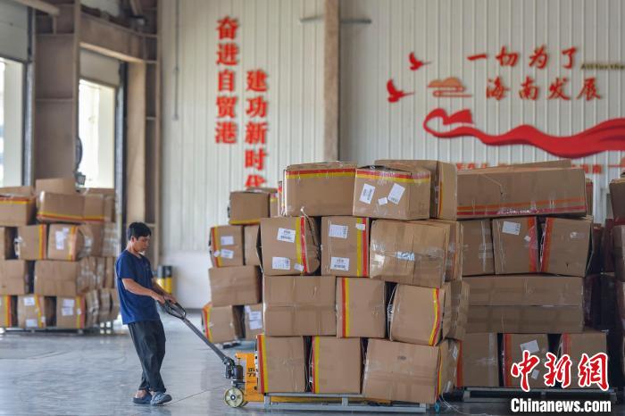 ?？诿捞m國際空港の國際貨物?郵便取扱量が2萬トンを突破　海南省