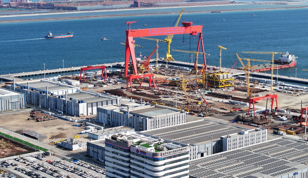 中國(guó)初の海洋石油?ガス生産設(shè)備「スマート工場(chǎng)」が全面操業(yè)開(kāi)始