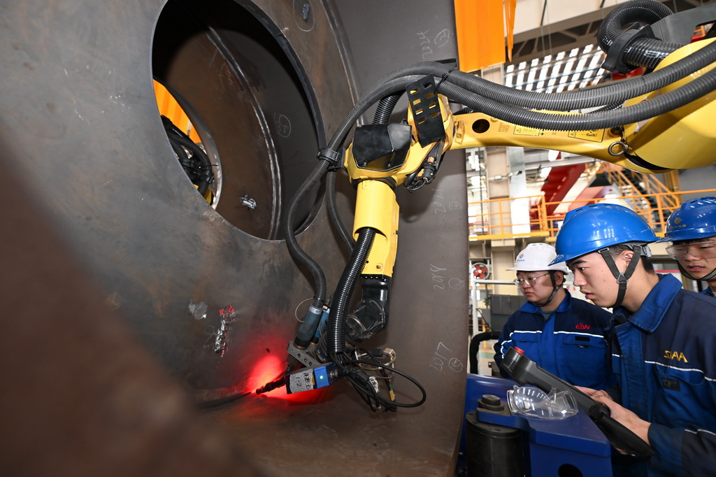 中國(guó)初の海洋石油?ガス生産設(shè)備「スマート工場(chǎng)」が全面操業(yè)開(kāi)始