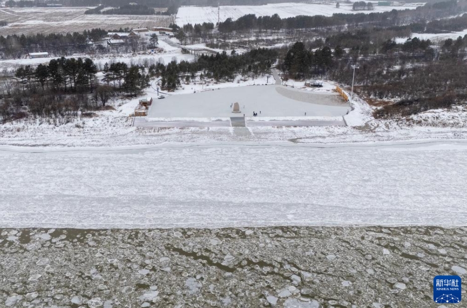 流氷が流れる景色広がる漠河區(qū)間　黒竜江省