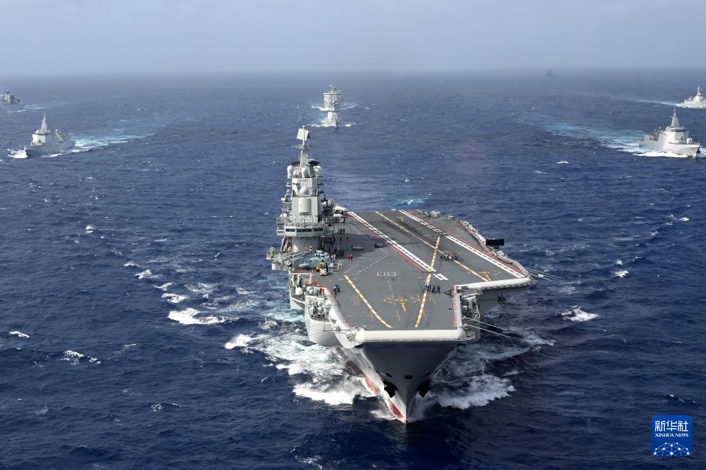 中國(guó)海軍の「遼寧」「山東」両空母艦隊(duì)が初の合同訓(xùn)練