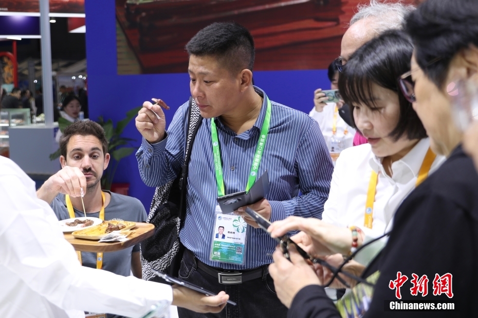 「舌の上で味わう輸入博」　注目を集める食品?農産物展示エリア　上海