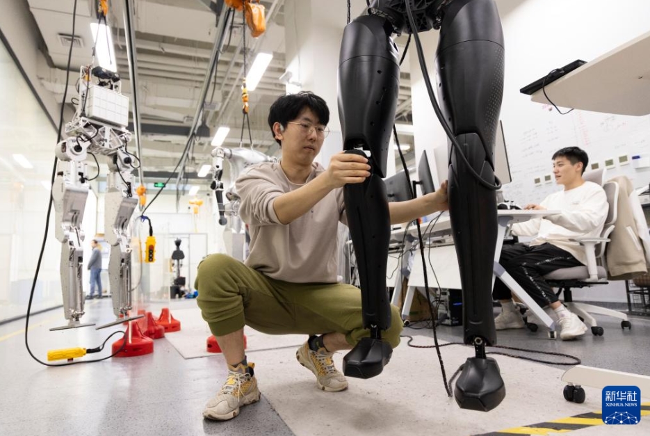 人型ロボット「CASBOT 01」が一般公開(kāi)