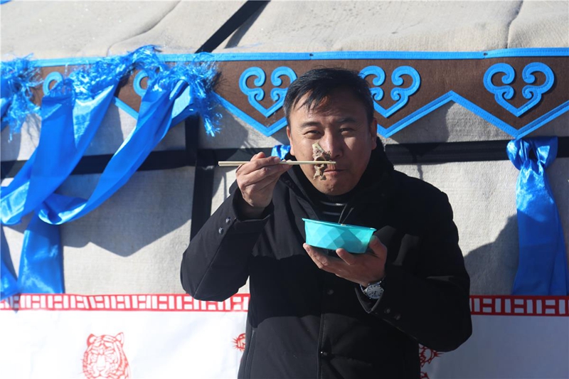 心も體も溫まる冬の一日！　內(nèi)蒙古赤峰の氷雪ナーダム祭り