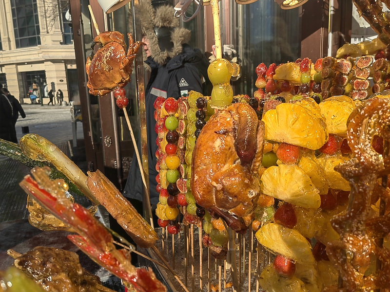 何でも飴がけに？ますます「暴走」続ける哈爾浜のゲテモノ?タンフールー　黒竜江省