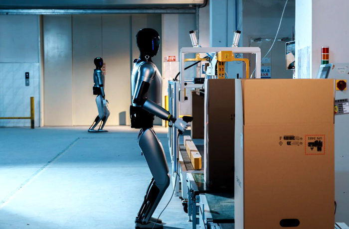 訓(xùn)練を受ける人型ロボットのイメージ畫像（寫真提供?取材対応者）。