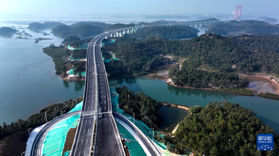 広西最長の海上橫斷大橋「竜門大橋」が開通