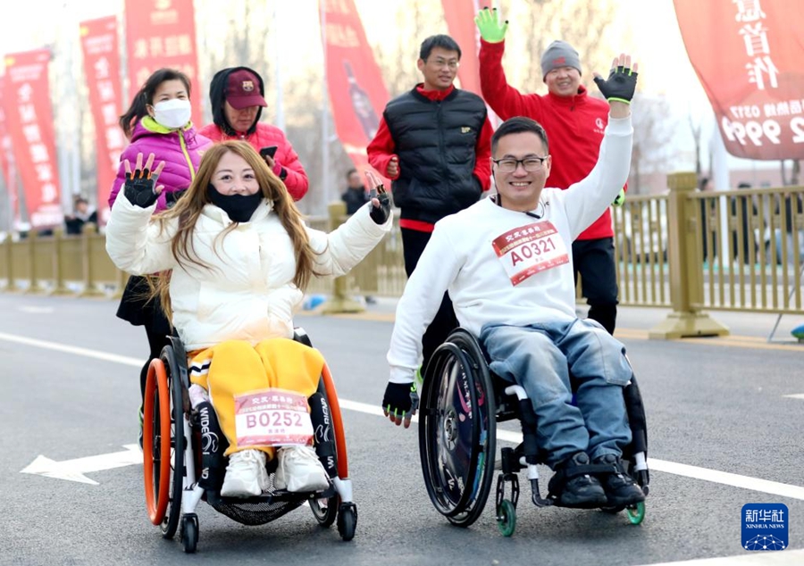 2025年に向けて「疾走」！ 中國(guó)各地で「年忘れマラソン」が開(kāi)催