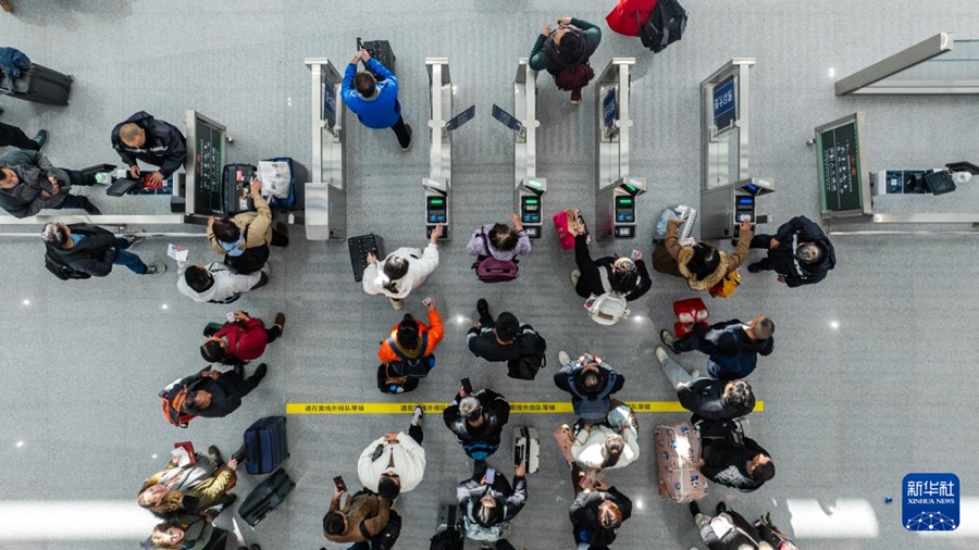 大理駅の新駅舎が開業(yè)　雲(yún)南省