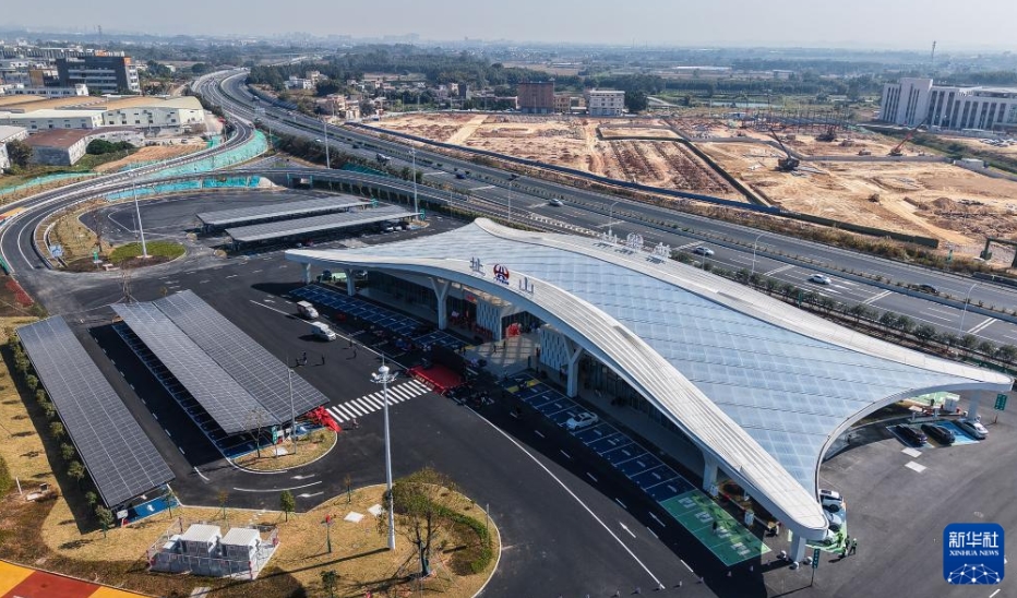 高速道路新エネSAの運(yùn)用開始　春運(yùn)の移動ニーズに対応　広東省