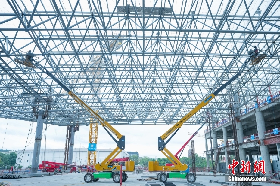 急ピッチで建設(shè)が進(jìn)む三亜鳳凰國際空港第3期改造工事　海南省