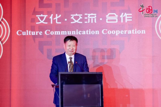 挨拶を行うアジア太平洋貿(mào)易協(xié)定商工會(huì)議所の王燕國會(huì)長