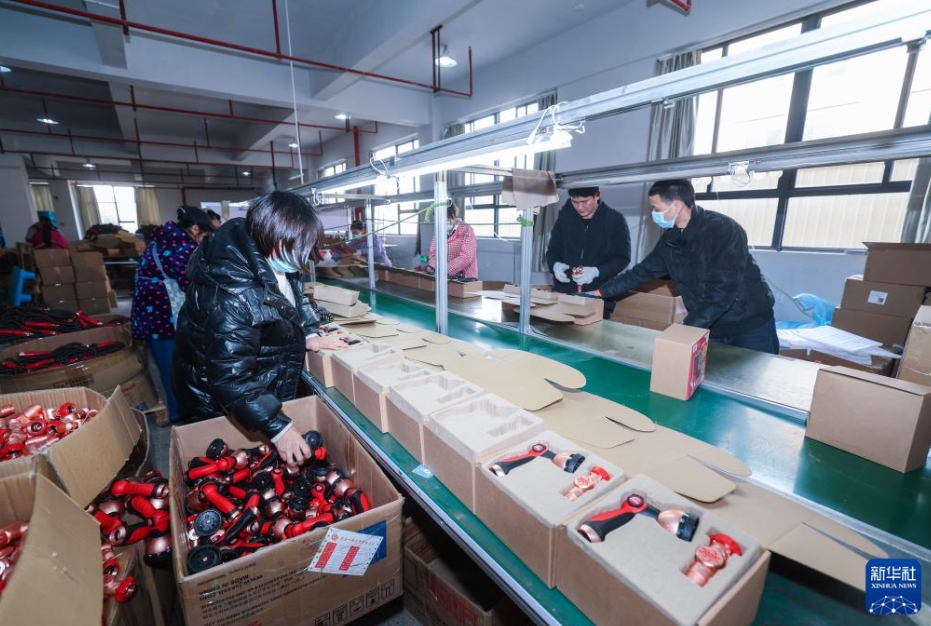 春節(jié)連休前の生産に追われる各企業(yè)、連休中も休まず稼働する企業(yè)も　浙江省諸曁