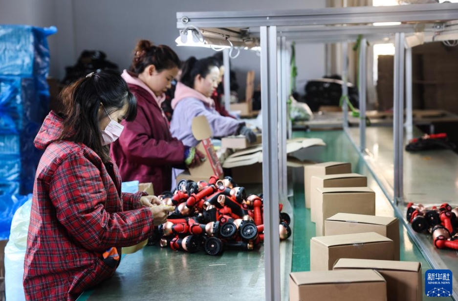 春節(jié)連休前の生産に追われる各企業(yè)、連休中も休まず稼働する企業(yè)も　浙江省諸曁