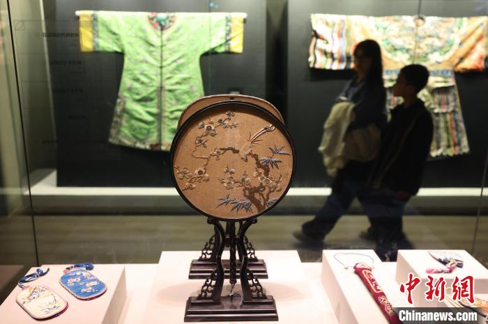 南京博物院で「錦繍江南――中國伝統(tǒng)織繍工蕓の最高峰」展が開幕　江蘇省