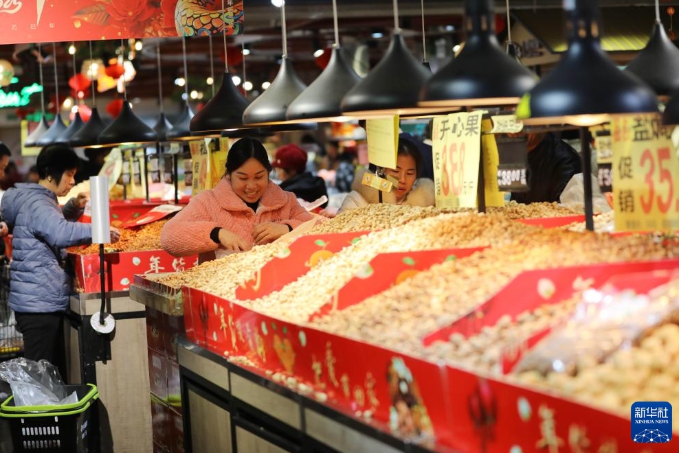 まもなく春節(jié)！中國各地で高まる春節(jié)ムード