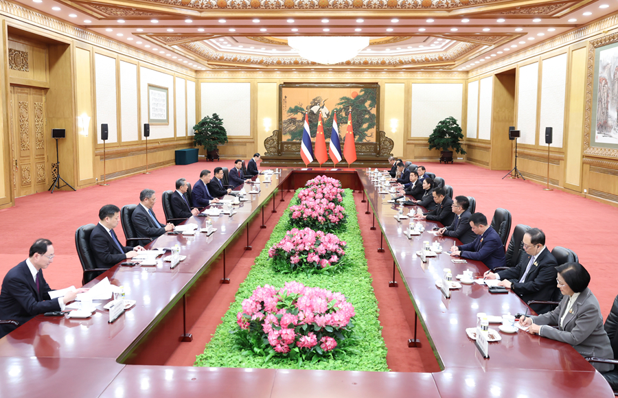 習近平國家主席がタイのペートンターン首相と會談