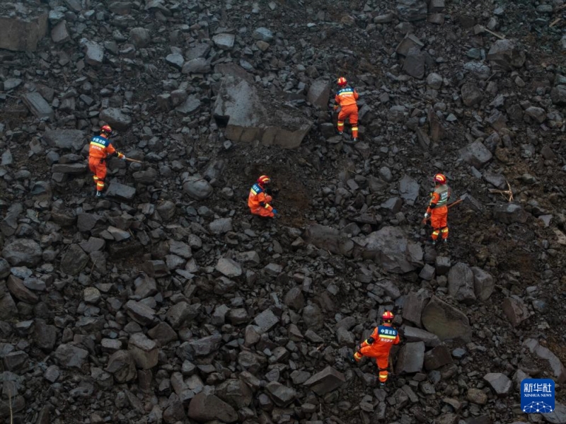 四川省宜賓市筠連県で大規(guī)模な土砂崩れ　360人が避難