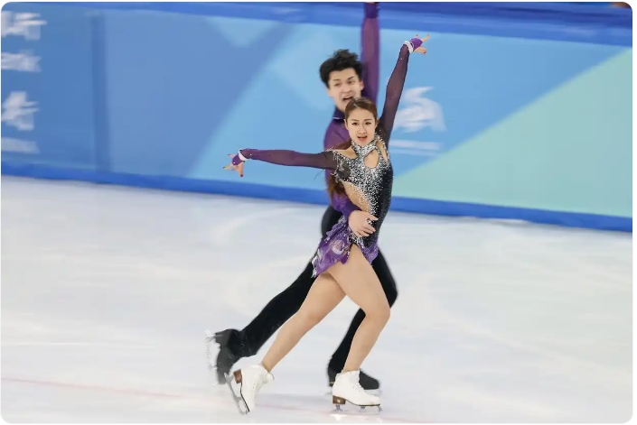 アイスダンスで中國(guó)と日本が熾烈な首位爭(zhēng)い　アジア冬季競(jìng)技大會(huì)