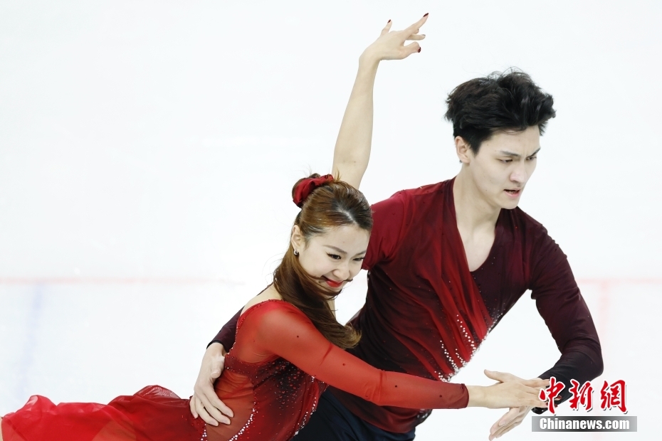 競(jìng)技中の中國(guó)の任俊霏（寫(xiě)真左）/邢珈寧ペア（撮影?韓海丹）。
