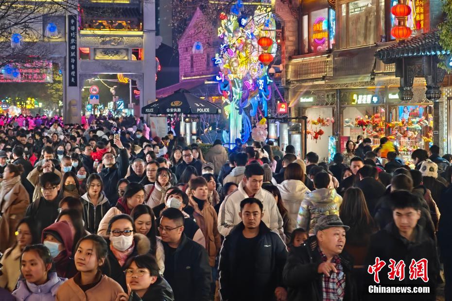 春節(jié)後も「オフピーク旅行」人気が続く南京の観光市場　江蘇省