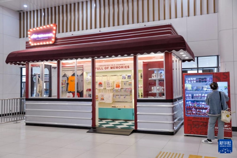 ジャカルタ?バンドン高速鉄道の利用者が延べ800萬人の大臺突破