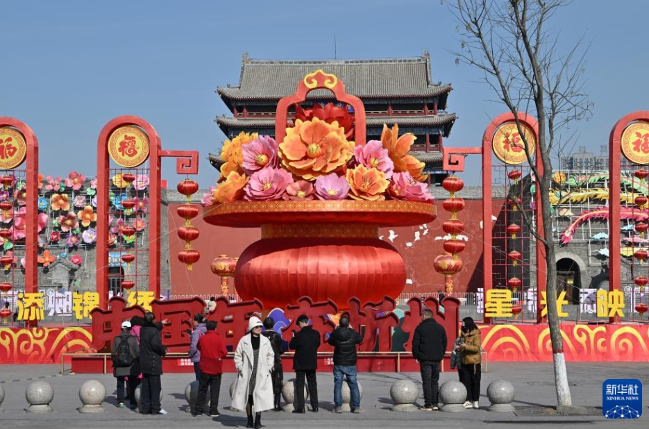 歴史ある古城にあふれる活気　山西省?忻州古城