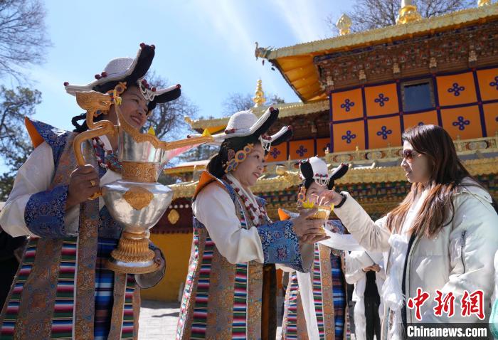 香港-拉薩線が就航！初便の乗客が「西蔵の冬の旅」をスタート　西蔵