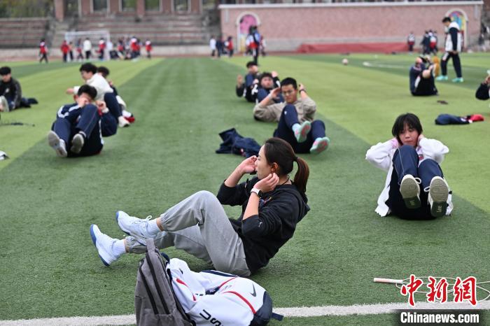 學校で脂肪燃焼ダイエットトレーニング特別カリキュラムをスタート　四川省成都