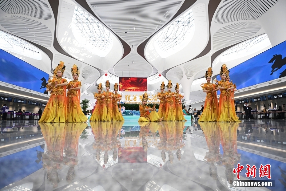 蘭州中川國(guó)際空港第3ターミナルビルが運(yùn)用開(kāi)始　甘粛省