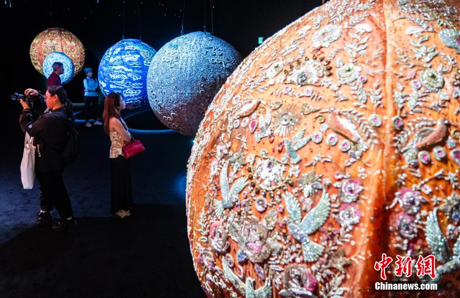 ユニークなパキスタンの織物?刺繍工蕓品を楽しむ　香港特區(qū)