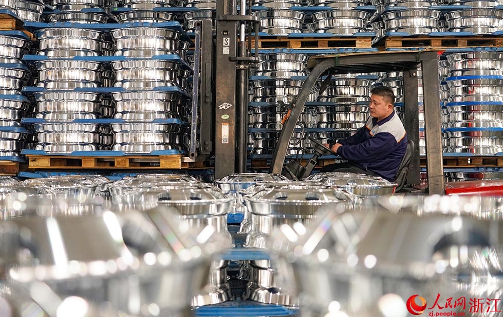 受注対応に追われる民間企業(yè)　浙江省臺(tái)州