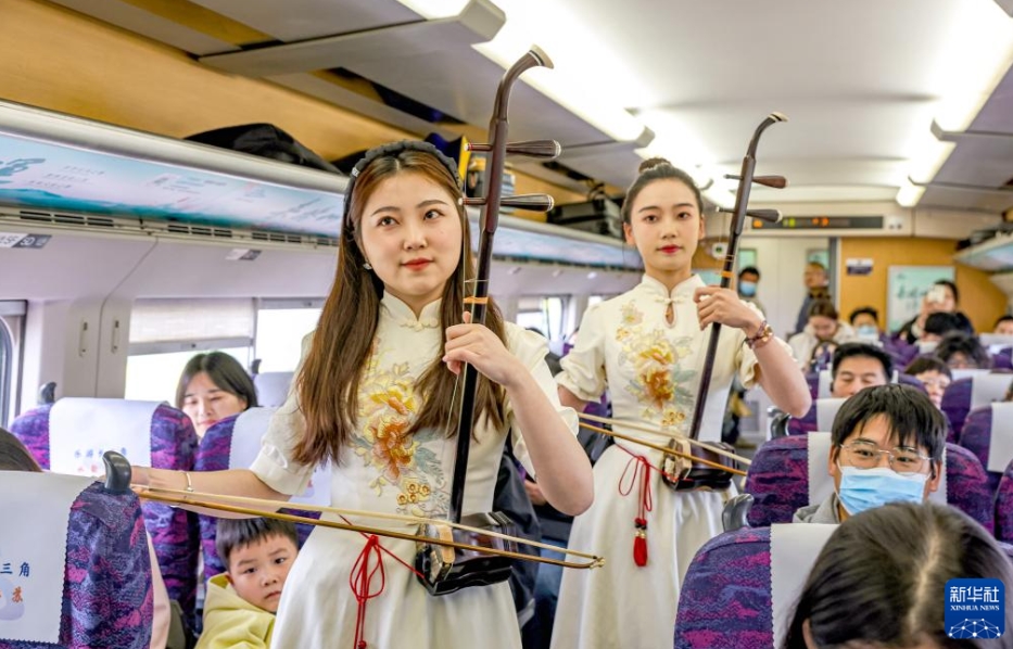 「水韻江蘇」テーマ観光列車が運行開始