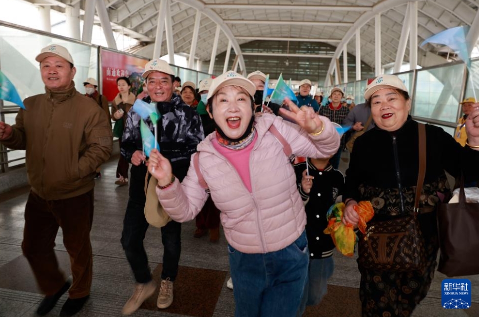 「水韻江蘇」テーマ観光列車が運行開始