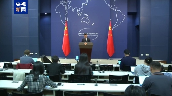 外交部「中國(guó)の救援隊(duì)がミャンマーで生存者6人を救出」