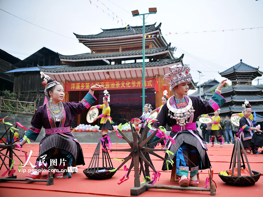 「油茶文化フェス」が開催　広西?三江