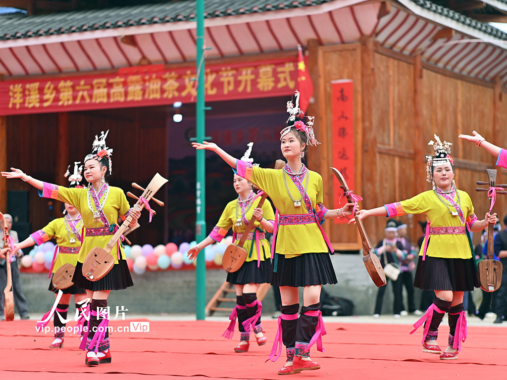 「油茶文化フェス」が開催　広西?三江