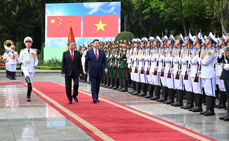 習(xí)近平総書記、ベトナム共産黨中央委員會のトー?ラム書記長主催の歓迎式典に出席