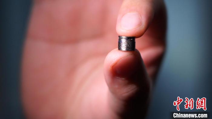 華力創(chuàng)科學(xué)が獨自に研究開発したセンサー（4月24日撮影?何俊傑）。