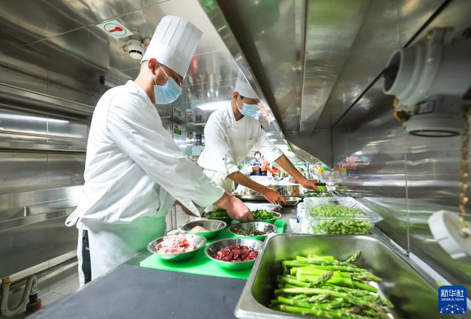 中國(guó)で初の船をリノベーションしたレジャー?宿泊施設(shè)の運(yùn)用が開(kāi)始