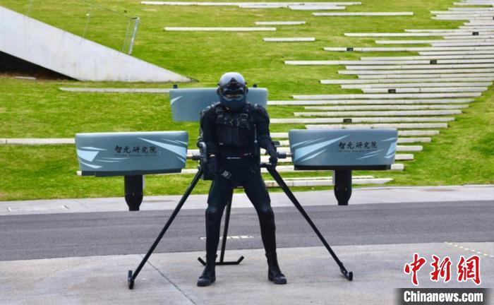 離陸前の飛行裝置（畫像提供?杭州市西湖區(qū)黨委員會宣伝部）。